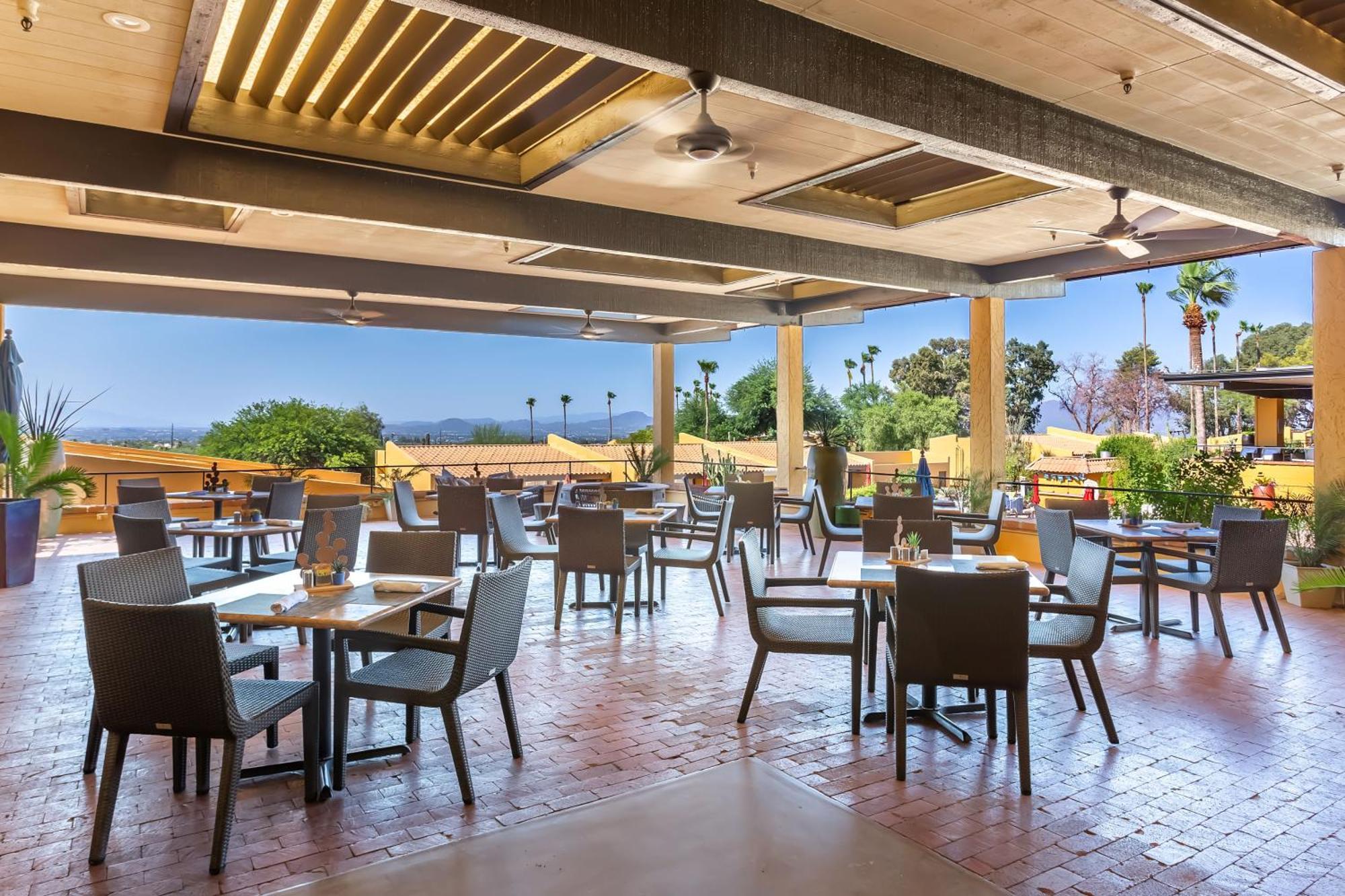 Westward Look Wyndham Grand & Casas Adobes